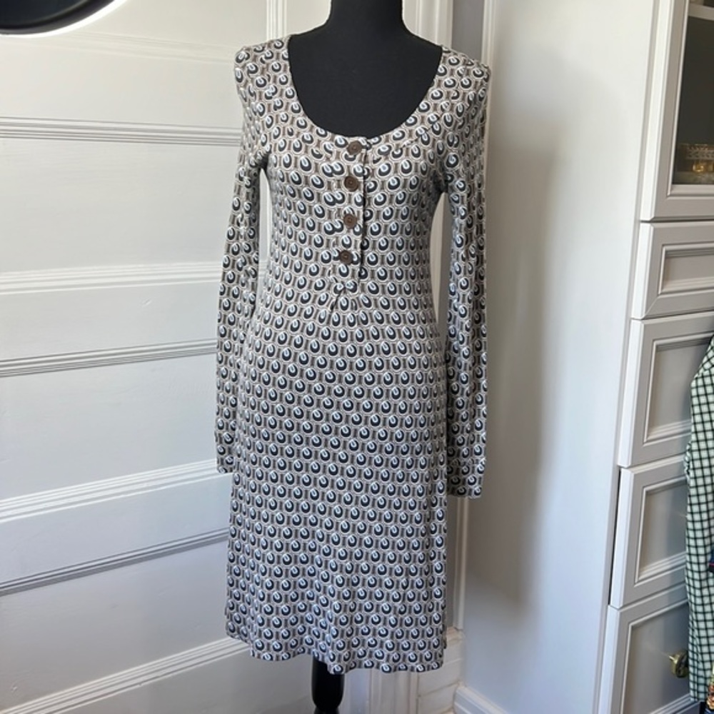 Boden Scoop-Neck Long Sleeve Teardrop Print Dress in White and Navy